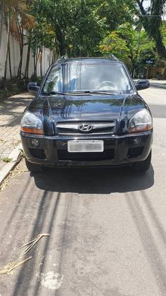 HYUNDAI TUCSON 2.0 MPFI GLS 16V 143CV 2WD GASOLINA 4P AUTOMÁTICO HYUNDAI TUCSON 2.0 MPFI GLS 16V 143CV 2WD GASOLINA 4P AUTOMÁTICO
